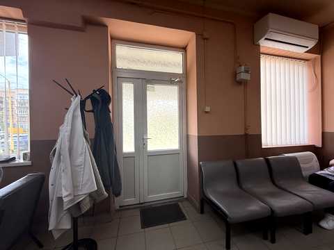 комерційна за адресою Ужгород, Тиводара Легоцького вул., 3
