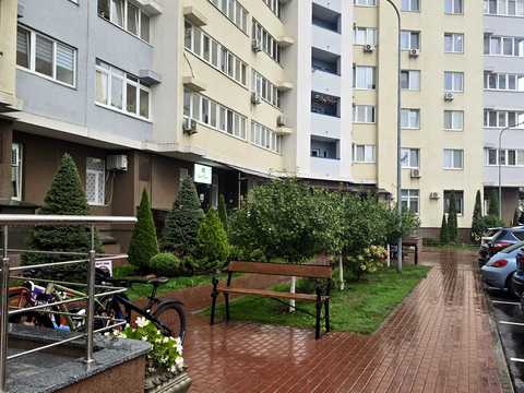 квартира за адресою Академіка Глушкова просп., 9-Д
