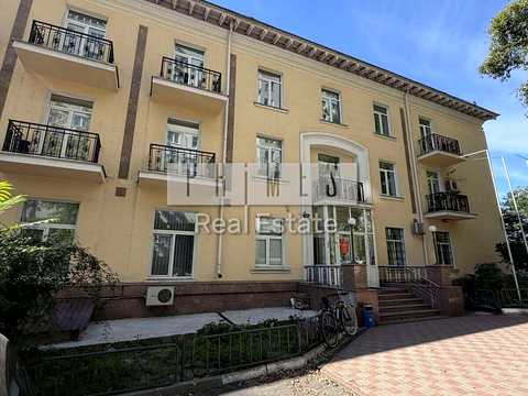 коммерческая по адресу Борщаговская ул., 150
