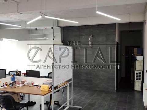 комерційна за адресою Петра Сагайдачного вул., 20