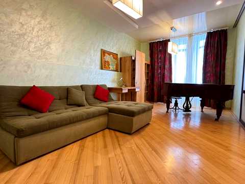квартира за адресою Лабораторний пров., 6