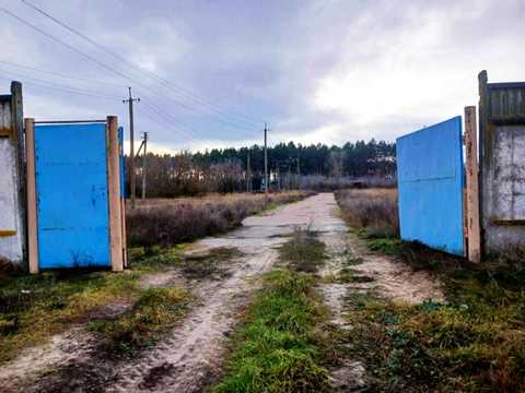 коммерческая по адресу с. Ладинка, Чернігівська, 1