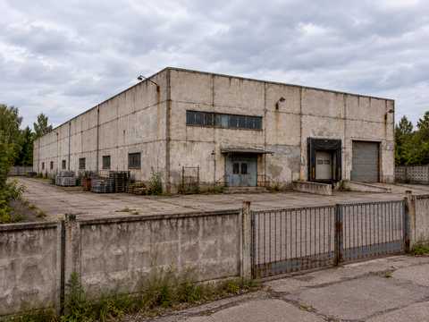 комерційна за адресою Малинська вул., 111