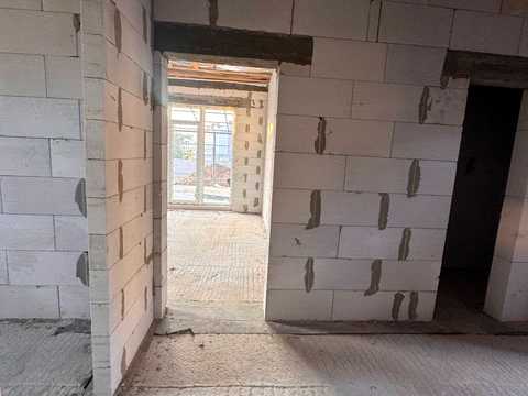 будинок за адресою Успішна