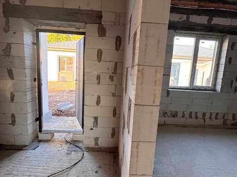 будинок за адресою Успішна