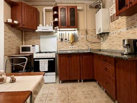 квартира за адресою Шота Руставелі вул., 6