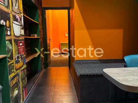 комерційна за адресою Миколаївська вул. (Короленка), 18