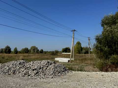 ділянка за адресою Лугова вул., 5