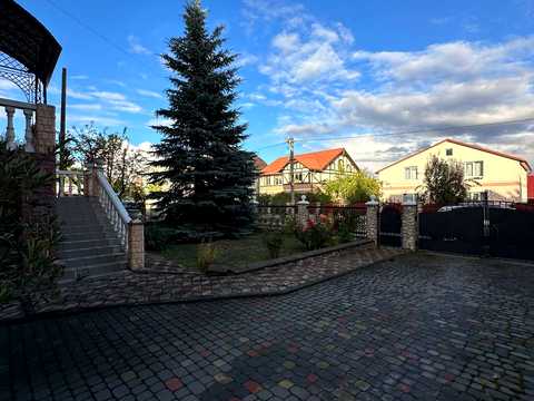 будинок за адресою смт. Велика Березовиця, Перемоги вул.