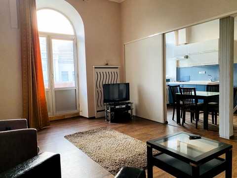 квартира за адресою Євгена Чикаленка вул. (Пушкінська), 7
