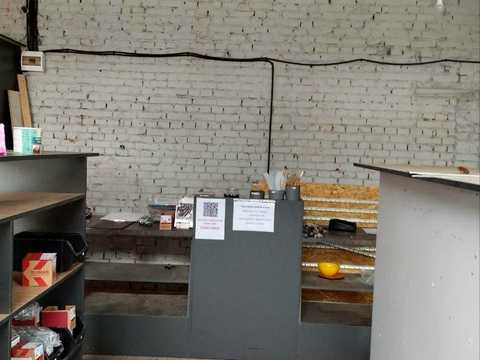 комерційна за адресою Ясна вул., 4