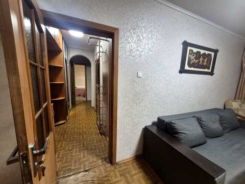 квартира за адресою Анни Ахматової вул., 43