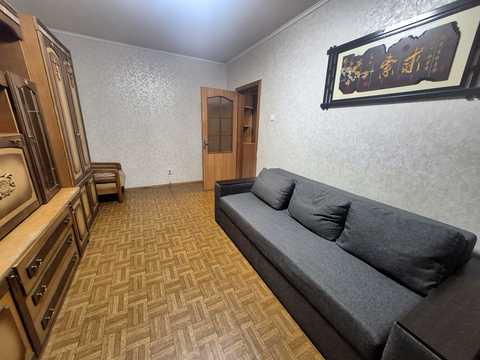 квартира за адресою Анни Ахматової вул., 43