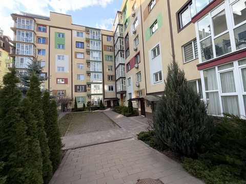 комерційна за адресою Сергія Колоса вул., 1-Б