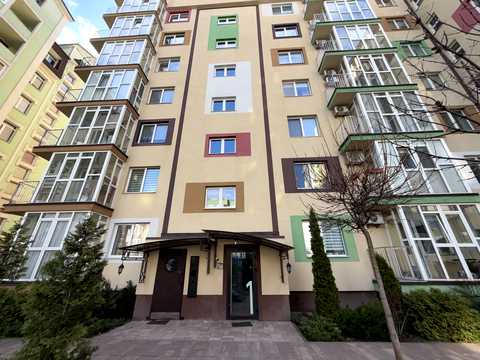 комерційна за адресою Сергія Колоса вул., 1-Б