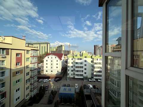 комерційна за адресою Сергія Колоса вул., 1-Б