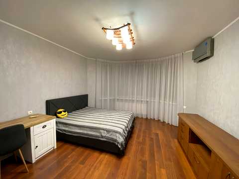квартира за адресою Миколи Бажана просп., 10