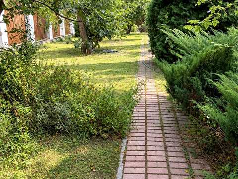 будинок за адресою с. Нові Безрадичі, Піщана