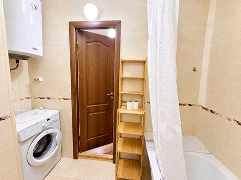 квартира за адресою Бориса Гмирі вул., 12-Б