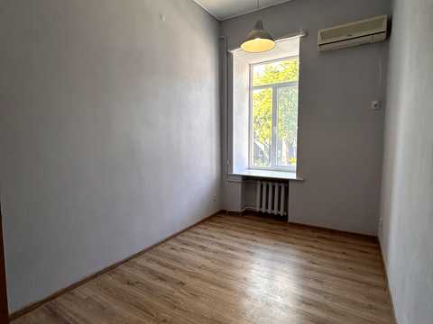 комерційна за адресою Січових Стрільців вул. (Артема), 35