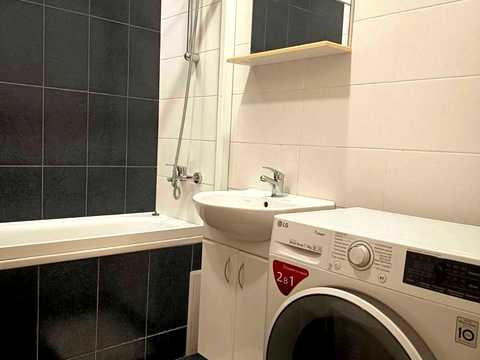 квартира за адресою Ромашкова вул., 10