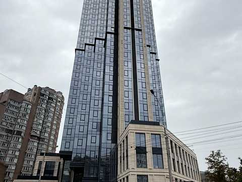 комерційна за адресою Антоновича вул. (Горького), 136