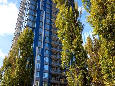 квартира за адресою Джона Маккейна вул. (Івана Кудрі), 7