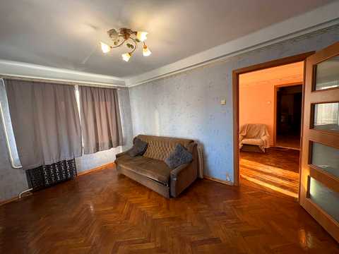 квартира за адресою Остапа Вишні вул., 7