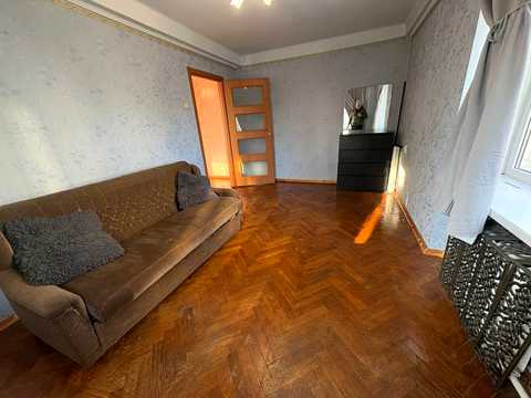квартира за адресою Остапа Вишні вул., 7