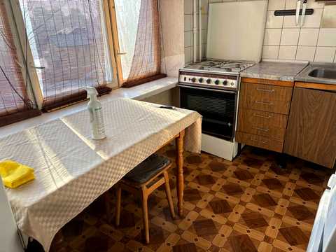 квартира за адресою Остапа Вишні вул., 7