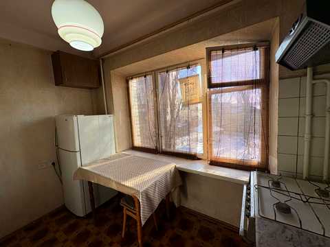 квартира за адресою Остапа Вишні вул., 7