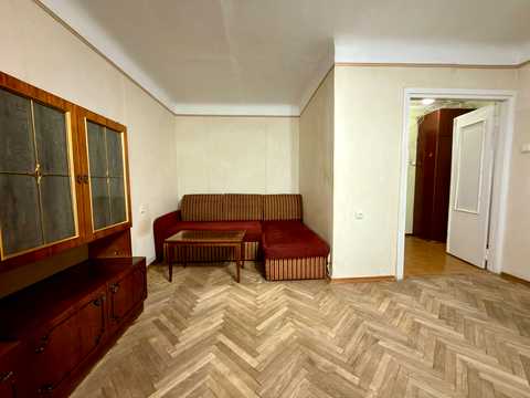 квартира за адресою Феодосійська вул., 4
