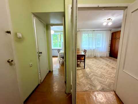 квартира за адресою Феодосійська вул., 4