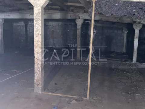 комерційна за адресою Гетьманська, 2а