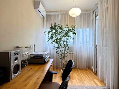 квартира по адресу Юрія Кондратюка ул., 5