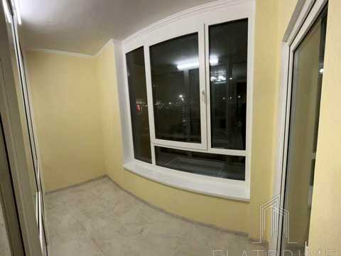 квартира за адресою Олександра Олеся вул., 8/17