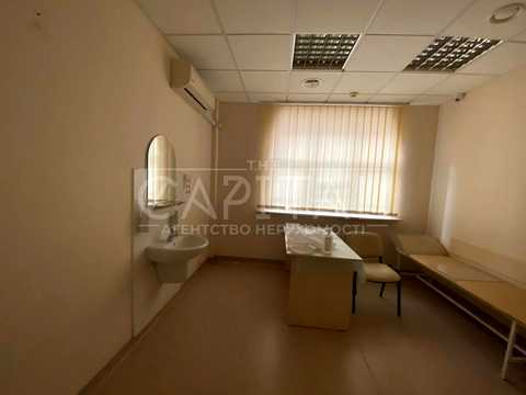 комерційна за адресою Київ, Спаська вул., 5