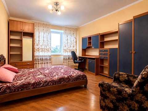 квартира за адресою Юрія Литвинського вул. (Російська), 64