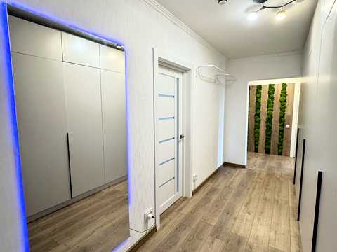 квартира за адресою Софії Русової вул., 7-А