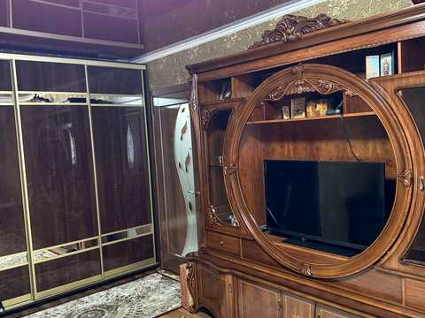 квартира за адресою Боровиковського бульв., 4