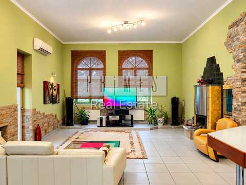 будинок за адресою смт. Козин, Шевченка вул.