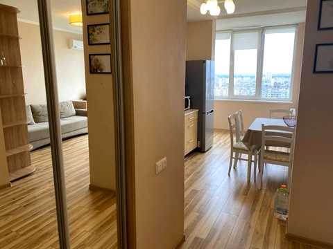 квартира за адресою Богатирська вул., 6-А