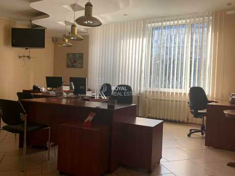 комерційна за адресою Богдана Гаврилишина вул. (Ванди Василевської), 22/24