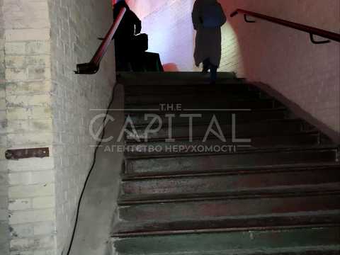 коммерческая по адресу Князей Острожских ул. (Московська), 5
