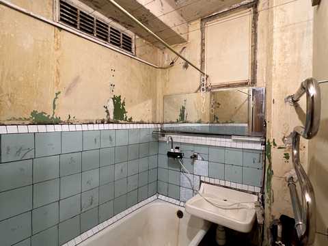 квартира по адресу Салютная ул., 29-А