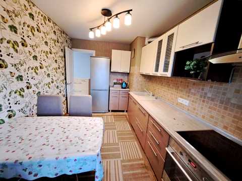 квартира за адресою Академіка Корольова просп., 2-А