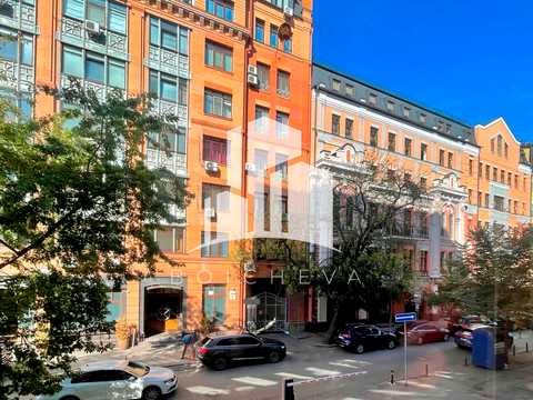 квартира за адресою Панаса Мирного вул., 5