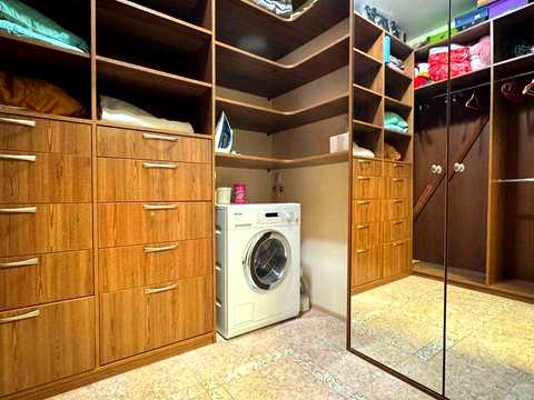 квартира за адресою Лабораторний пров., 6