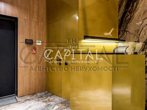 комерційна за адресою Буслівська вул., 12