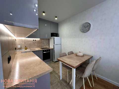 квартира за адресою Михайла Максимовича вул. (Онуфрія Трутенка), 26-Г